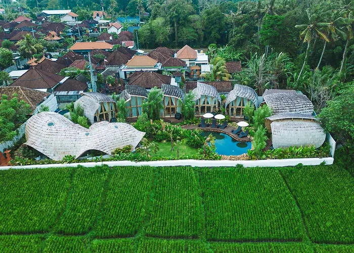 Curve Boutique Villa Tanah Lot
